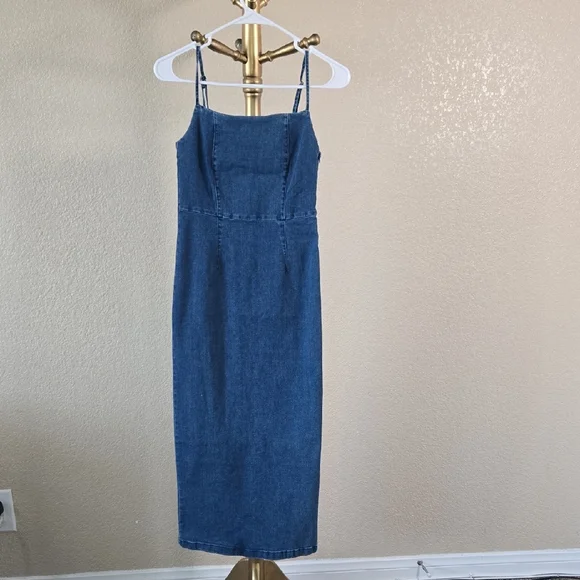 Vero Moda Blue Denim Midi Dress - Picture 2 of 10